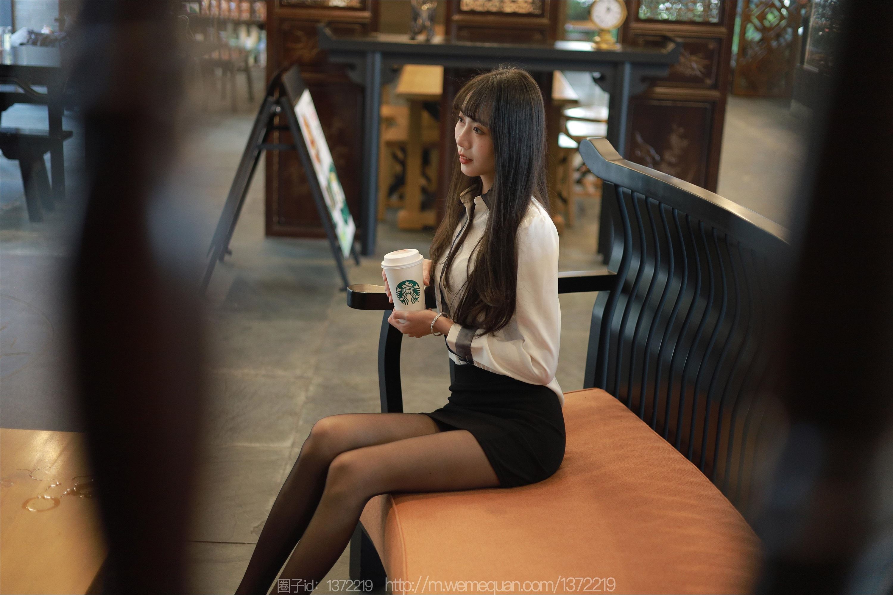 IESS异思趣向  2023.02.14 丝享家 1361 团团《美腿下午茶》